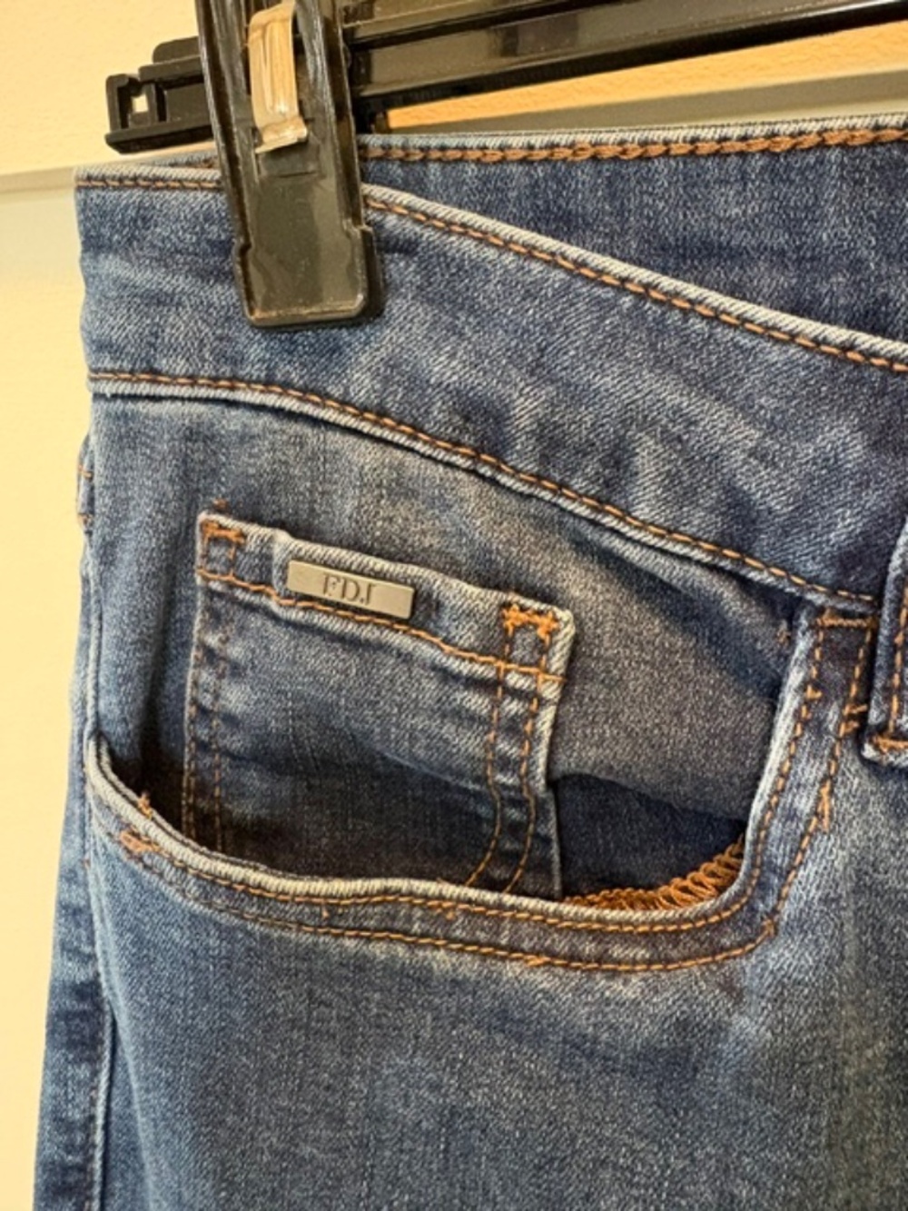 FDJ French Dressing Jeans Olivia sz 10 blue denim 28 in inseam deco embroidery - Picture 13 of 15